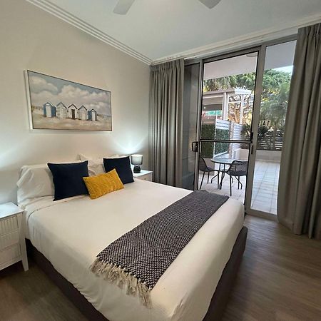 Redvue Holiday Apartments Redcliffe Exterior photo